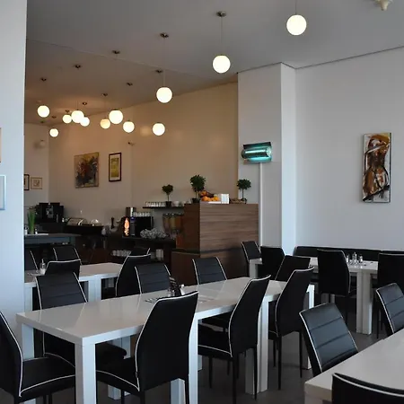 Hb1 Budget - Contactless Check In 3* Wiener Neudorf