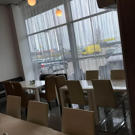 Hb1 Budget - Contactless Check In 3*