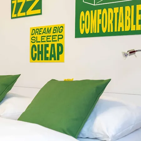 Otel Sleeep Wiener Neudorf